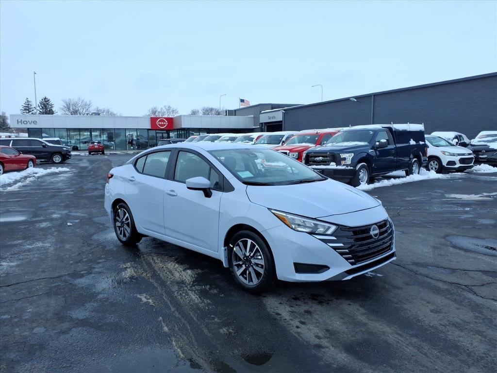 2025 Nissan Versa SV