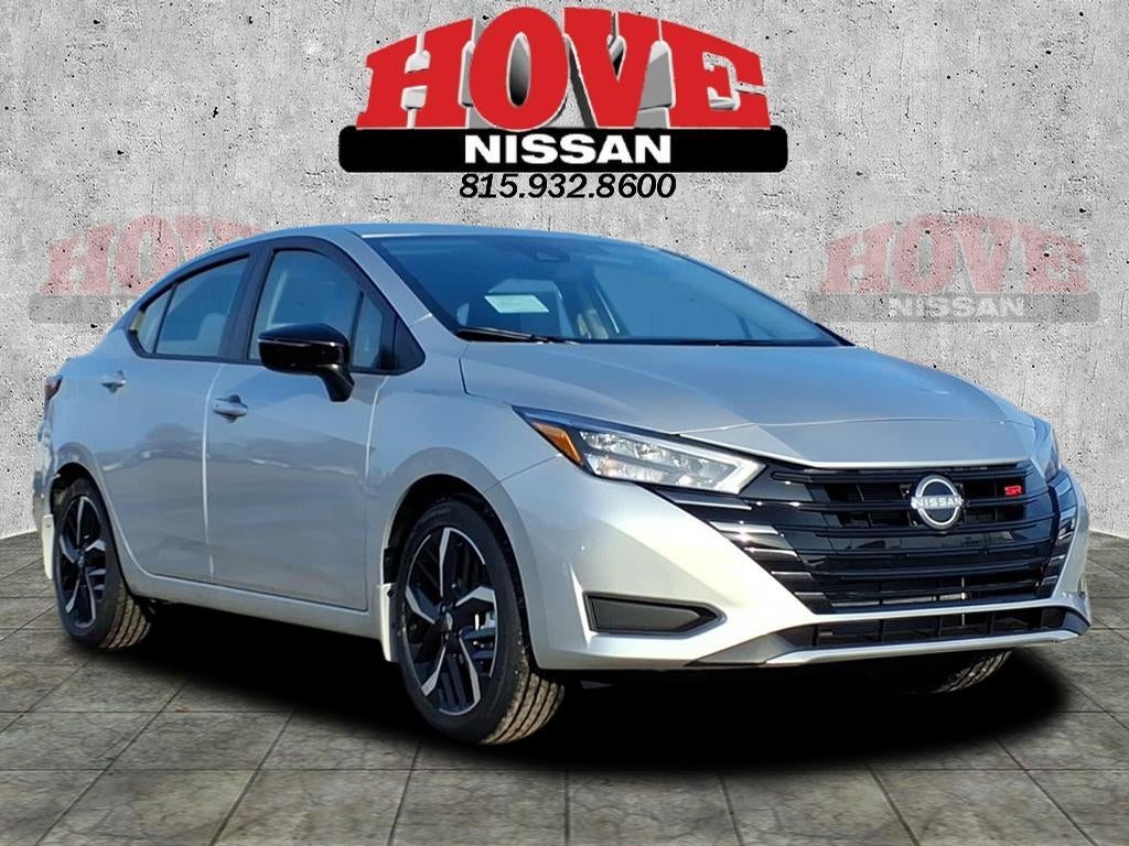 2025 Nissan Versa SR