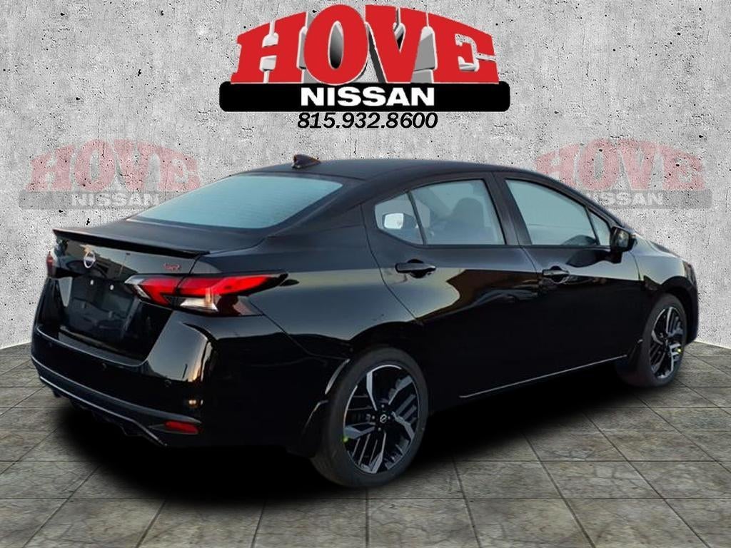 2025 Nissan Versa SR