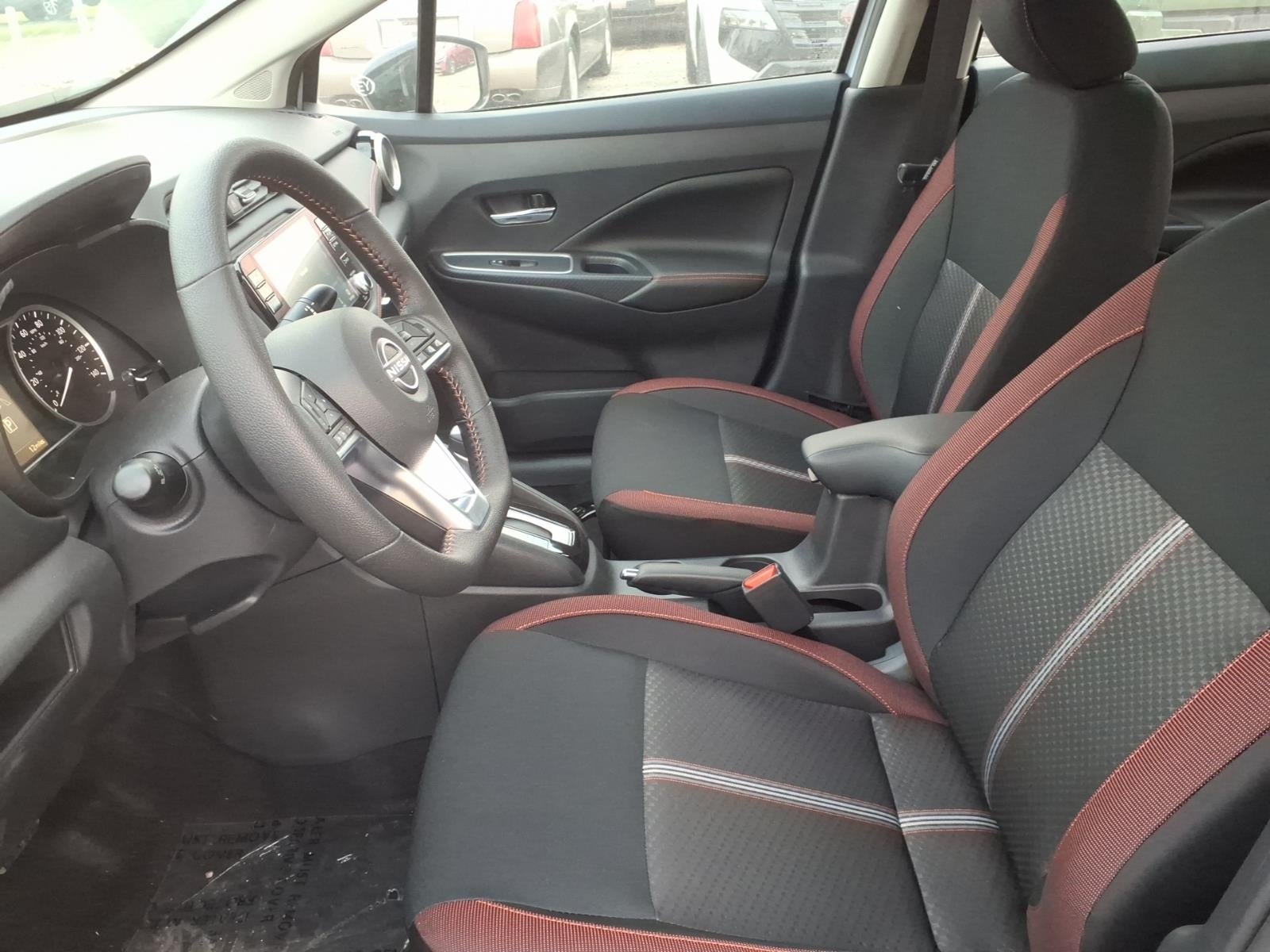 2025 Nissan Versa SR