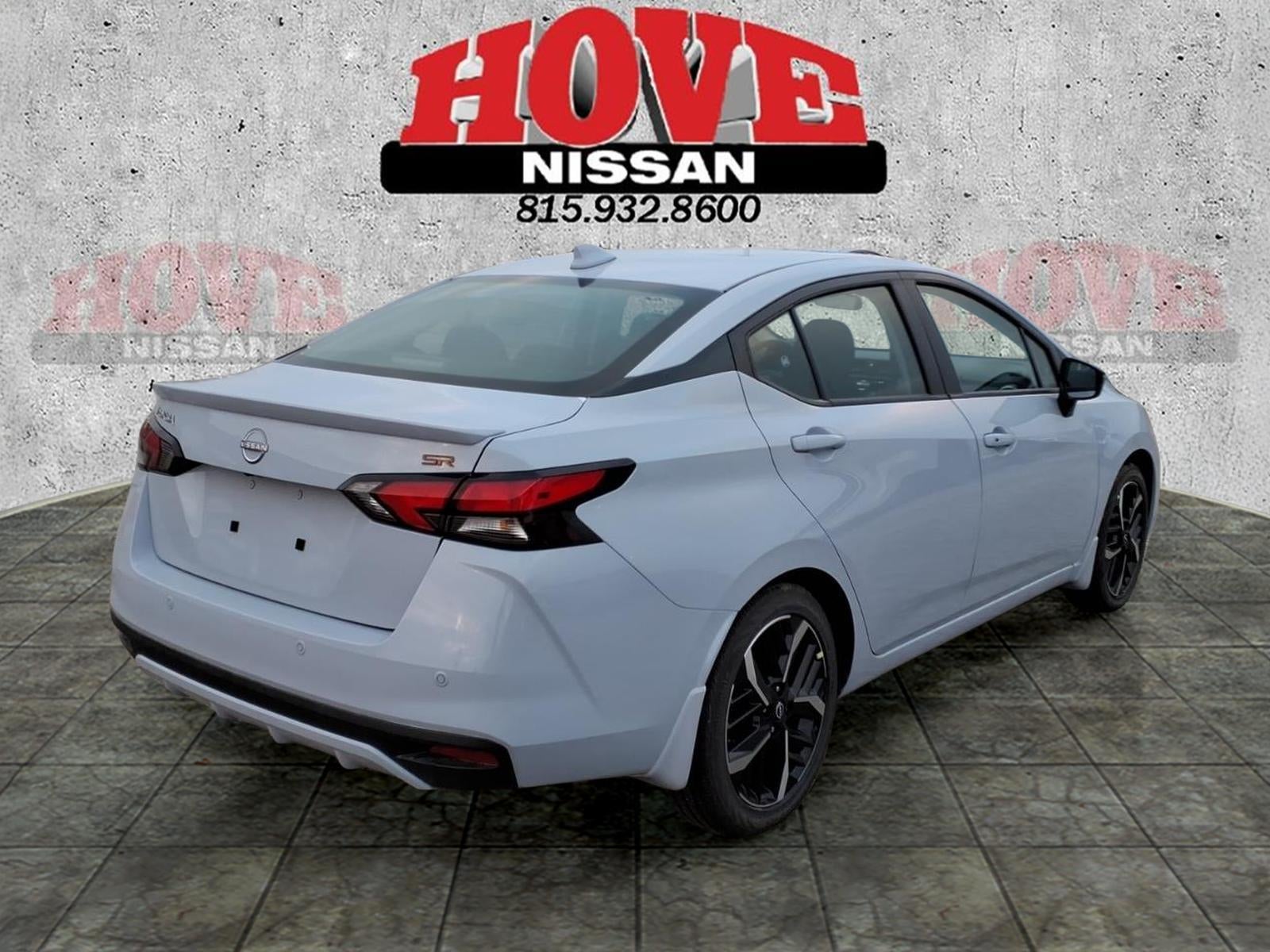 2025 Nissan Versa SR