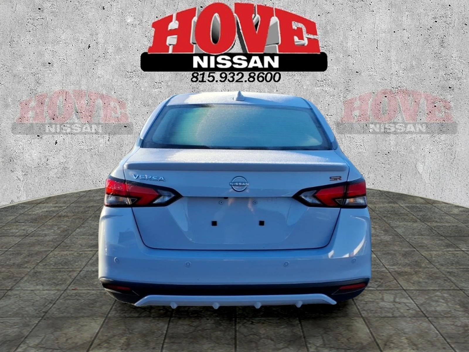 2025 Nissan Versa SR