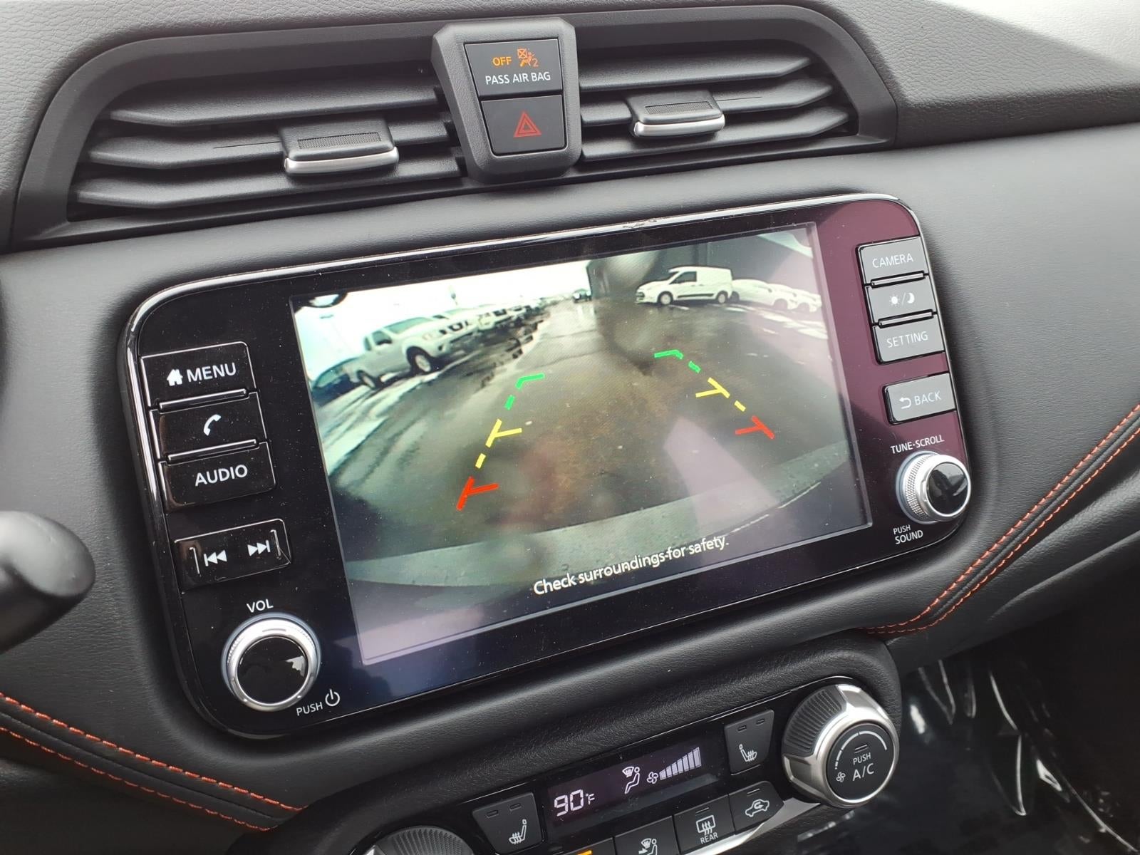 2025 Nissan Versa SR