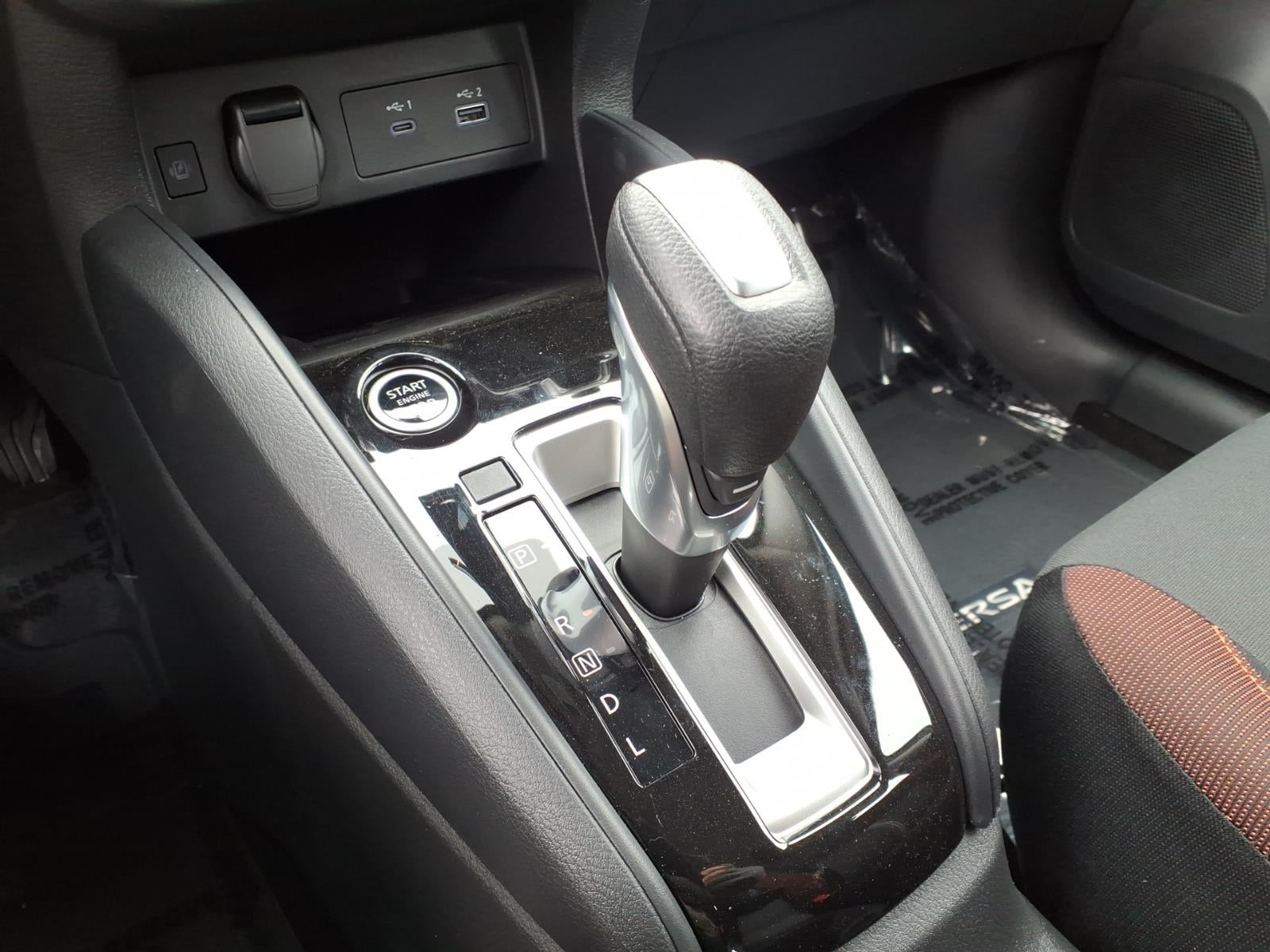 2025 Nissan Versa SR