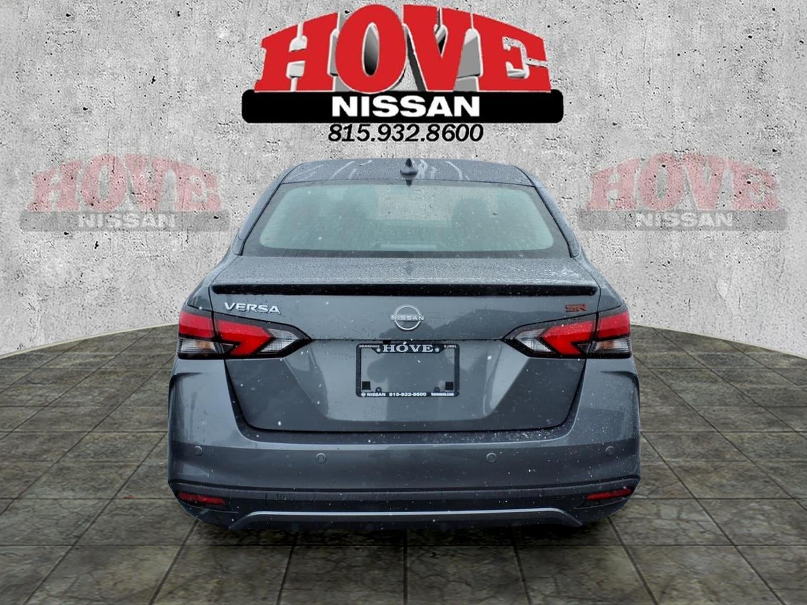 2025 Nissan Versa SR