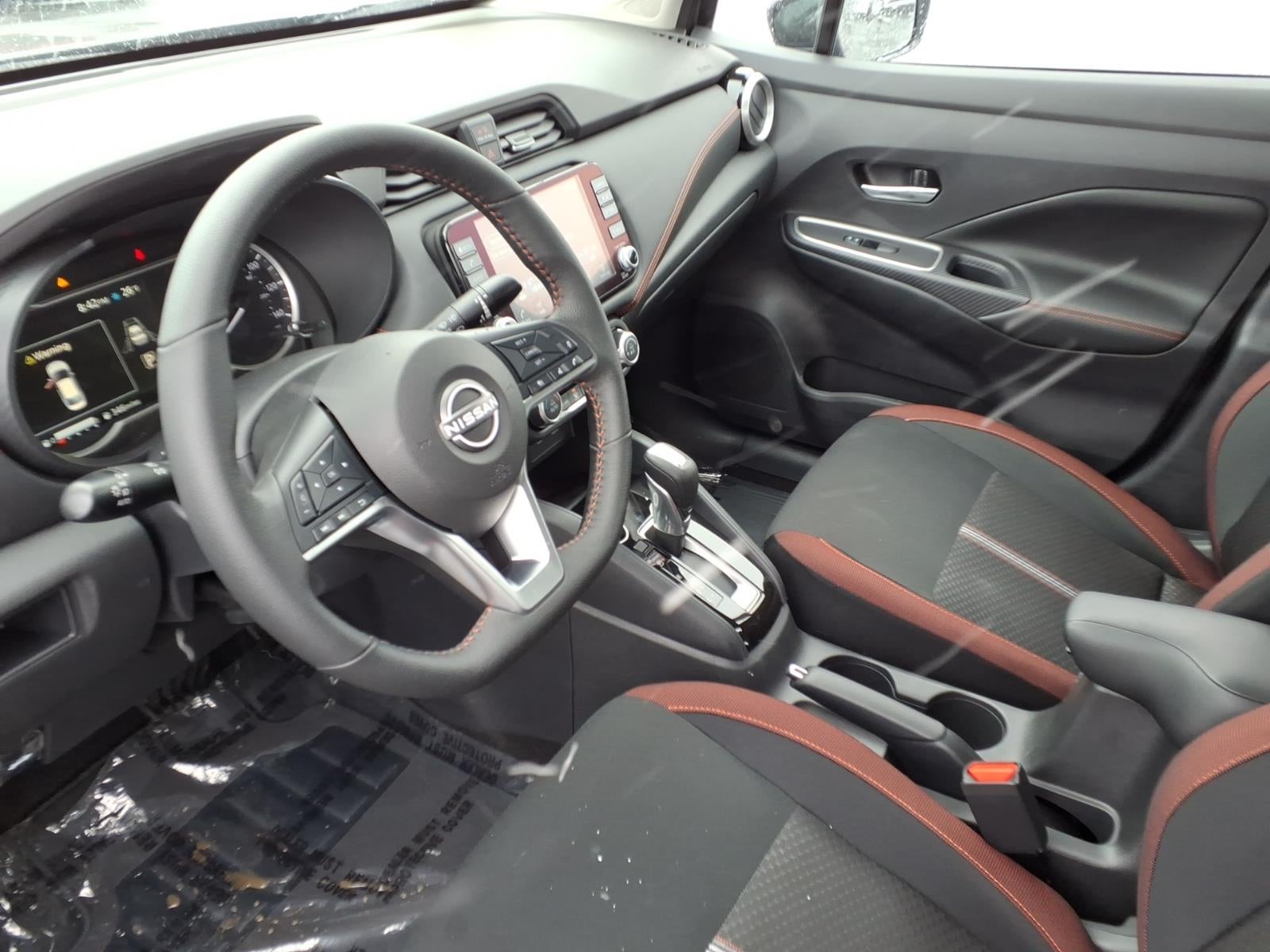 2025 Nissan Versa SR