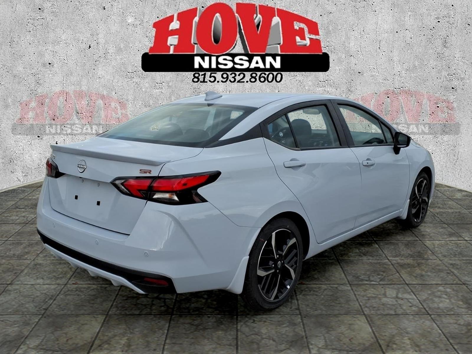 2025 Nissan Versa SR