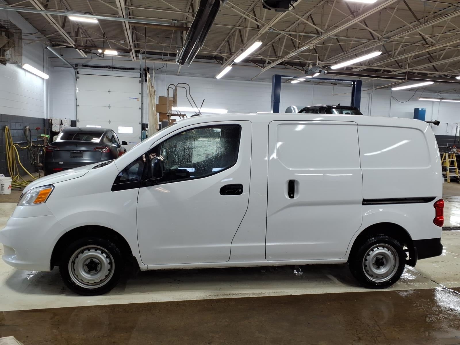 2021 Nissan NV200 S