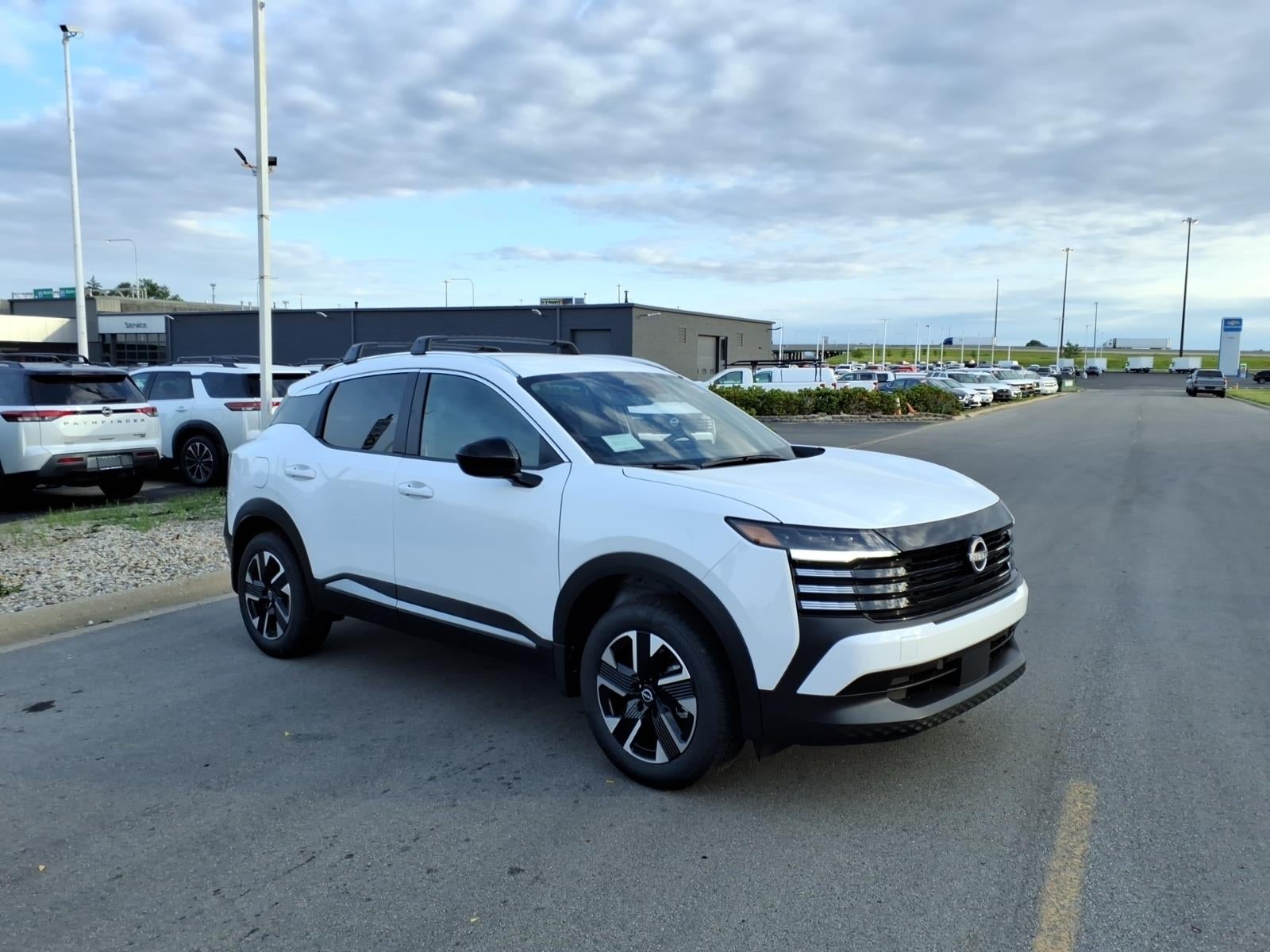 2026 Nissan Kicks SV