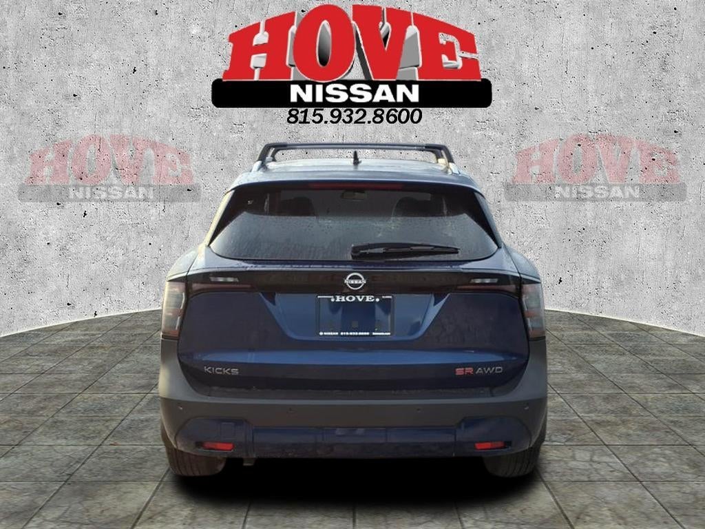 2026 Nissan Kicks SR