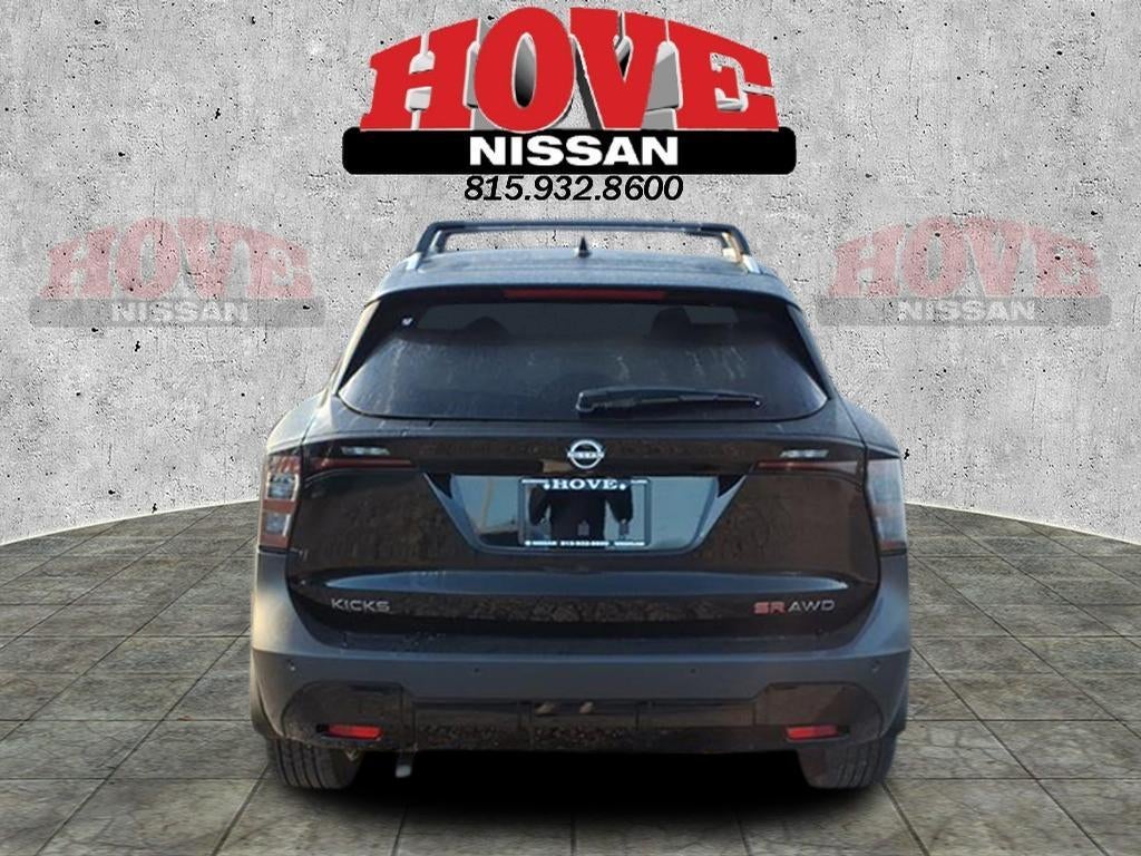 2026 Nissan Kicks SR