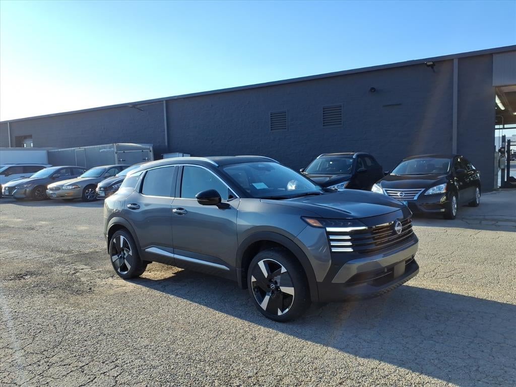 2025 Nissan Kicks SR