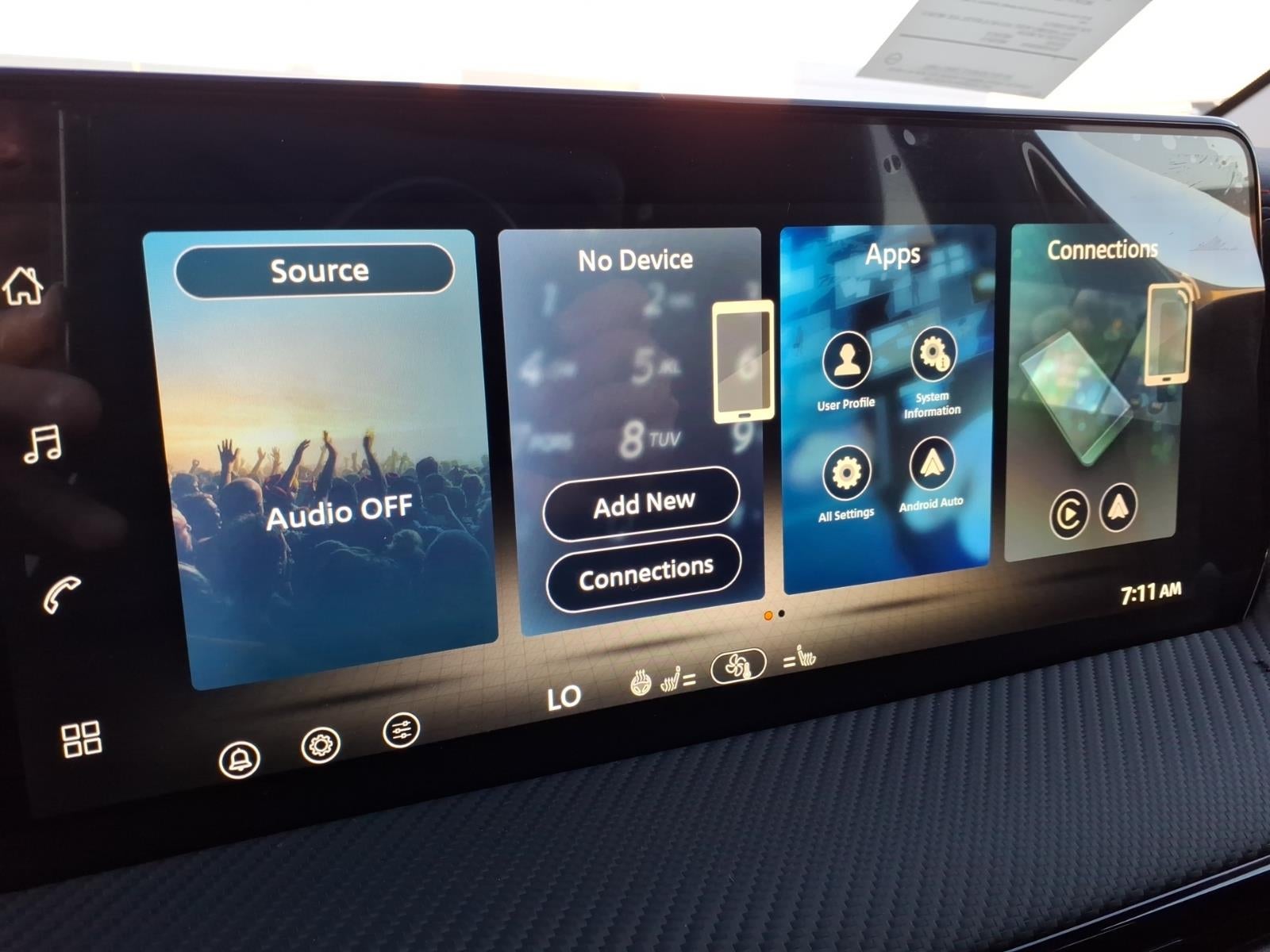 2027 Nissan Kicks SR