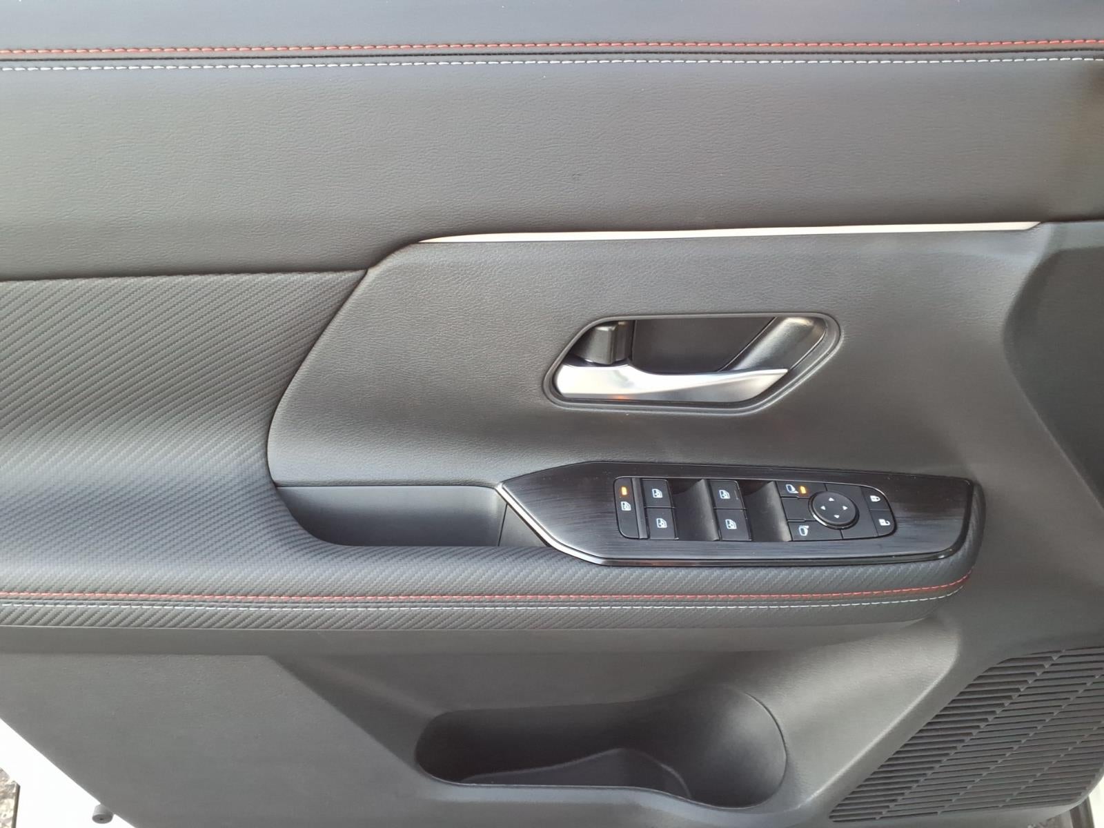 2027 Nissan Kicks SR
