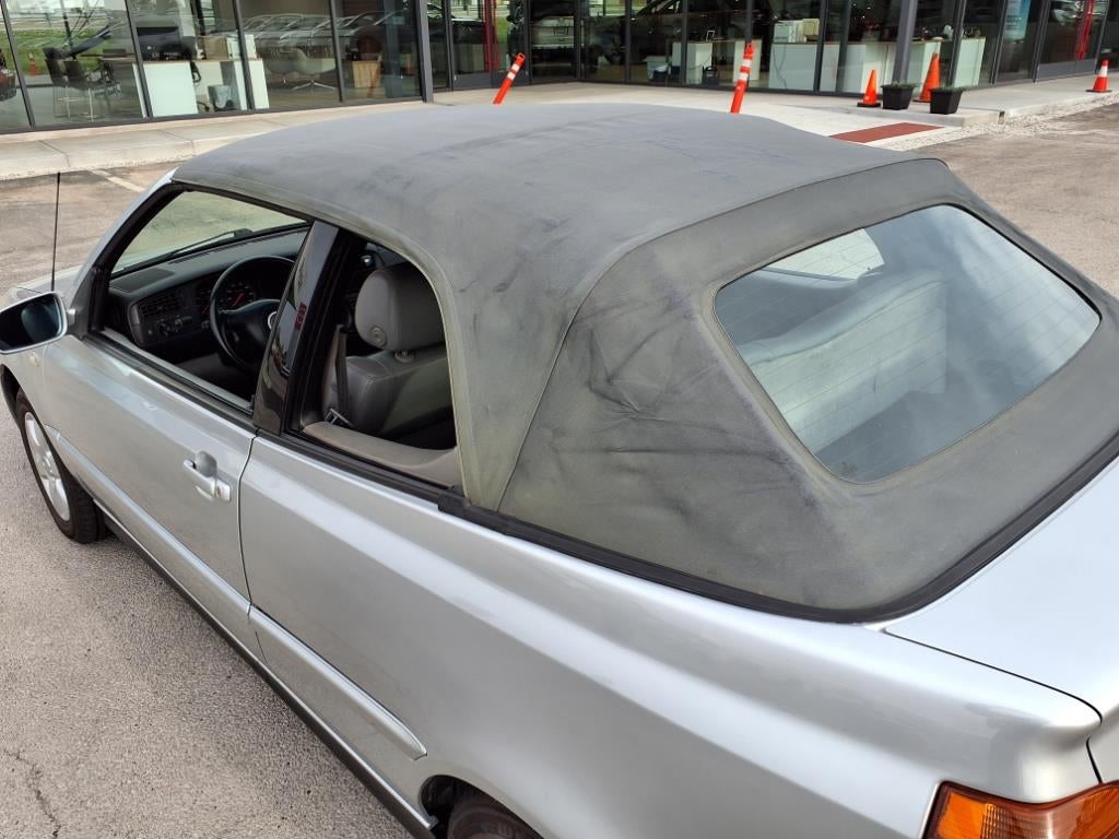 2002 Volkswagen Cabrio GLX