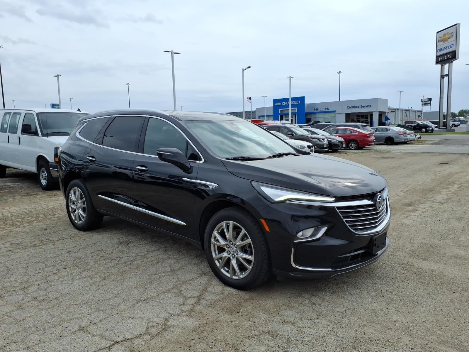 2023 Buick Enclave Essence