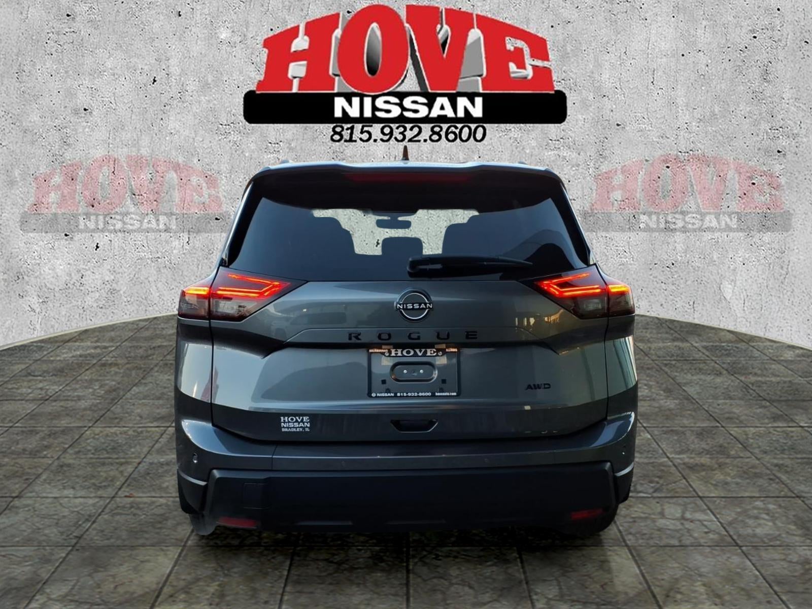 2026 Nissan Rogue Dark Armor