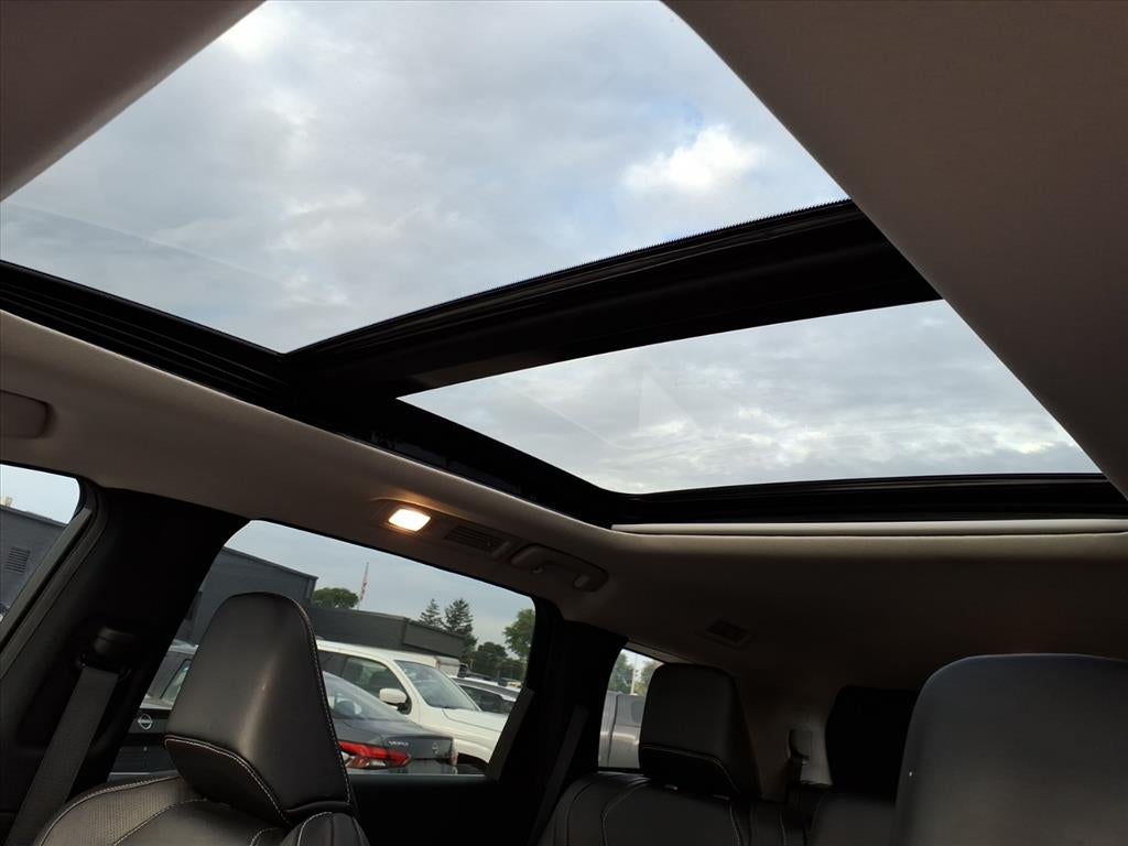 2023 INFINITI QX60 PURE