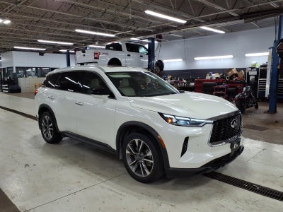 2024 INFINITI QX60 LUXE