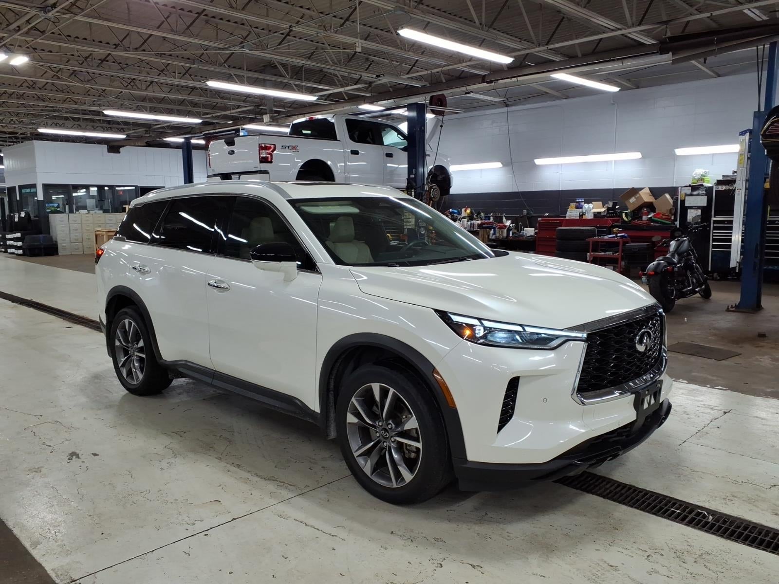 2024 INFINITI QX60 LUXE