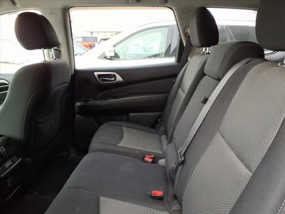 2018 Nissan Pathfinder SV