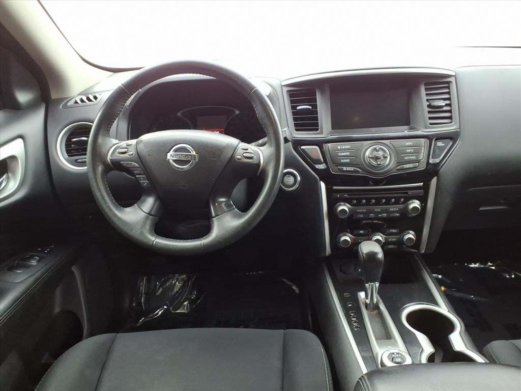 2018 Nissan Pathfinder SV