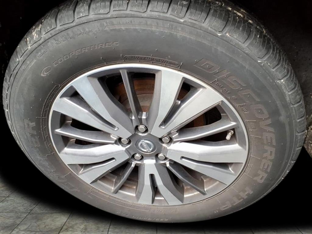 2018 Nissan Pathfinder SV