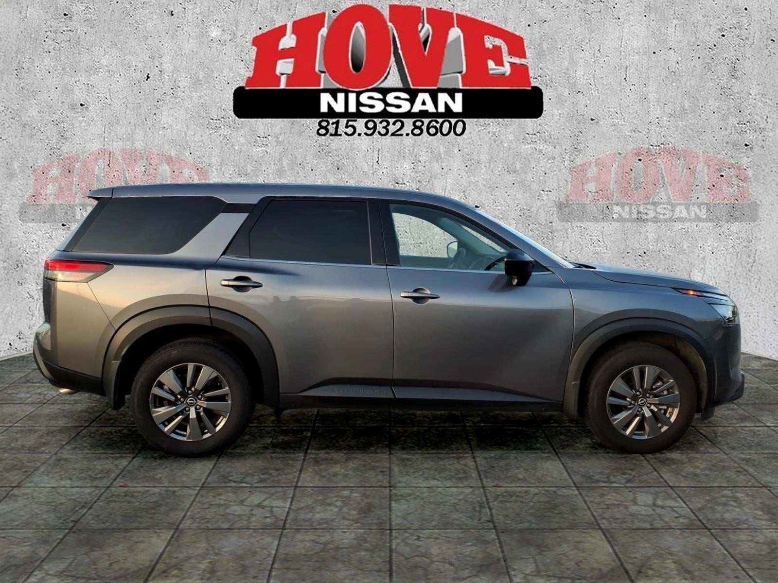 2024 Nissan Pathfinder S
