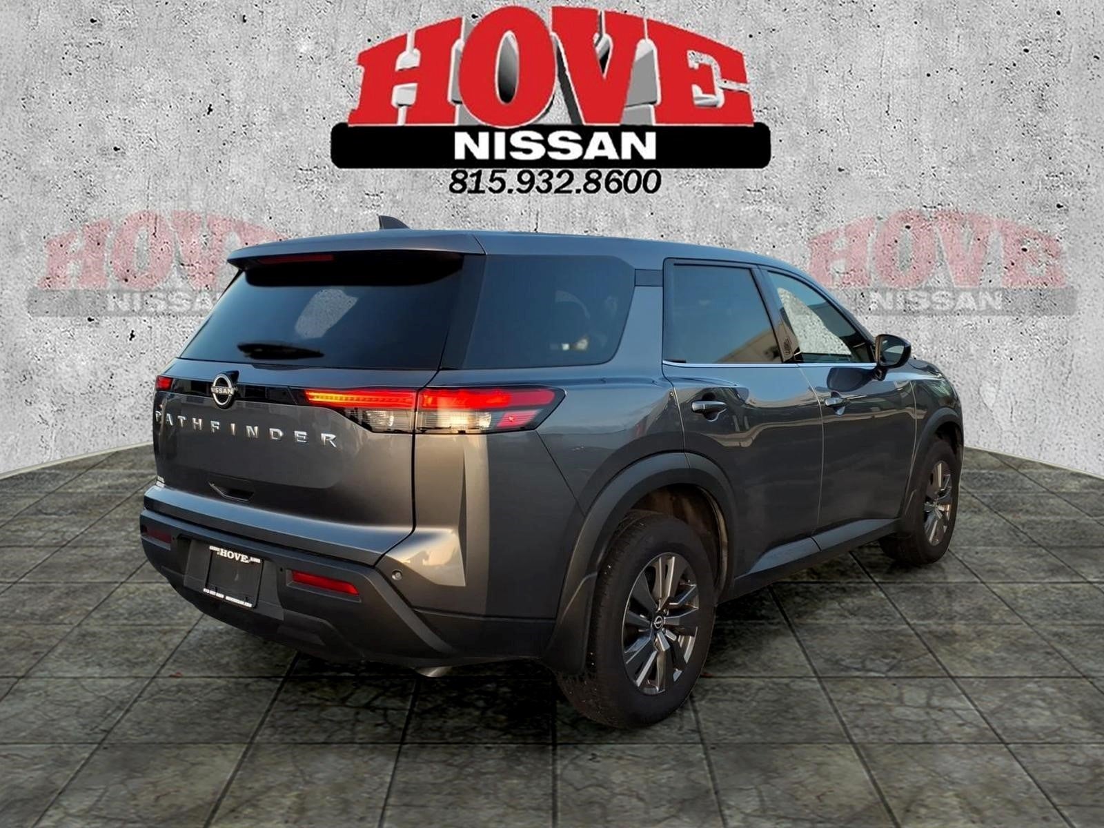 2024 Nissan Pathfinder S