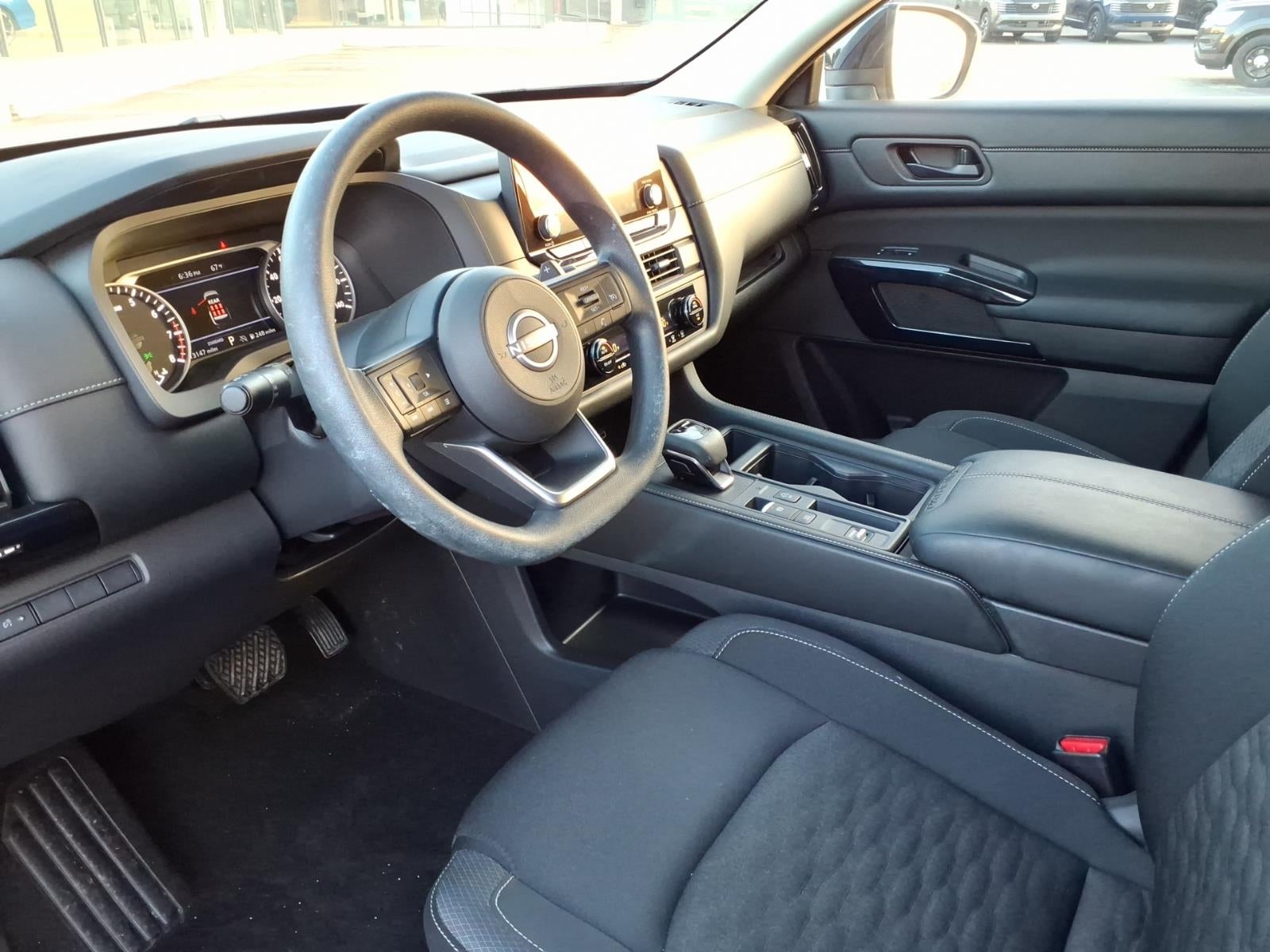2024 Nissan Pathfinder S