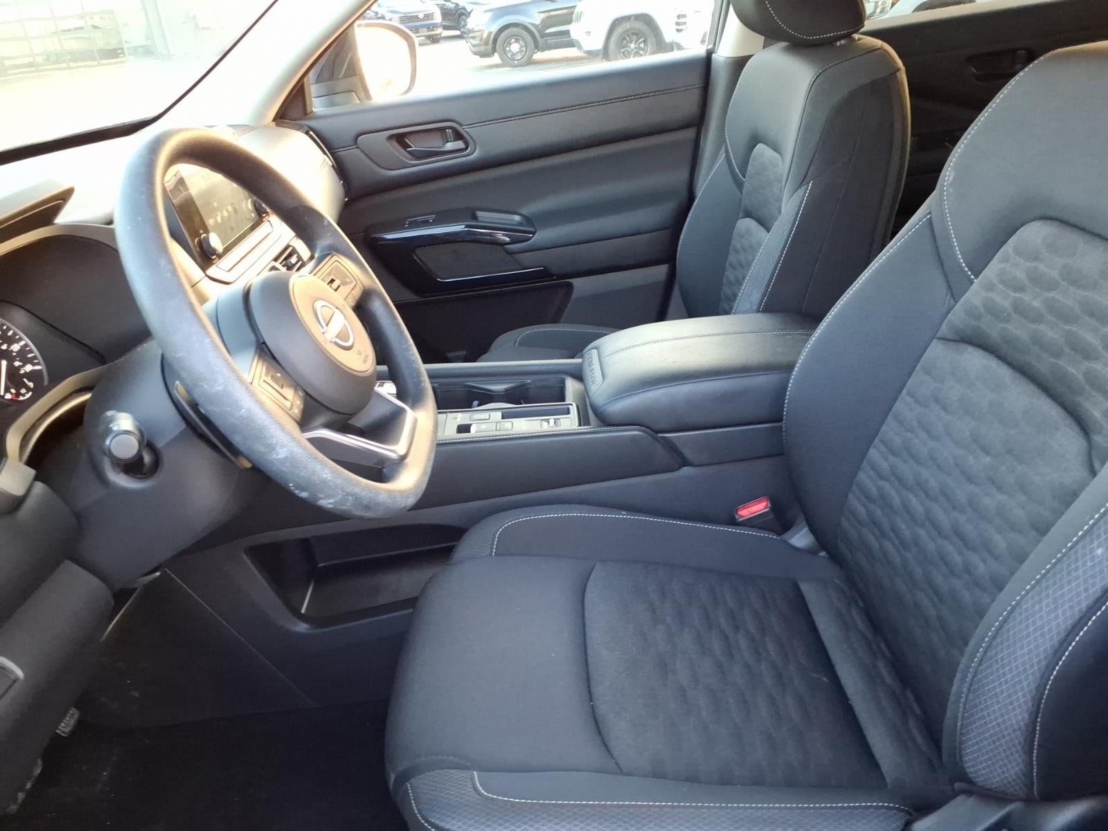 2024 Nissan Pathfinder S
