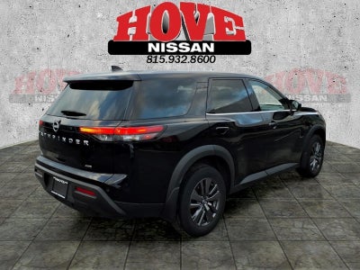 2023 Nissan Pathfinder S