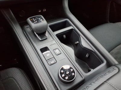 2024 Nissan Pathfinder S