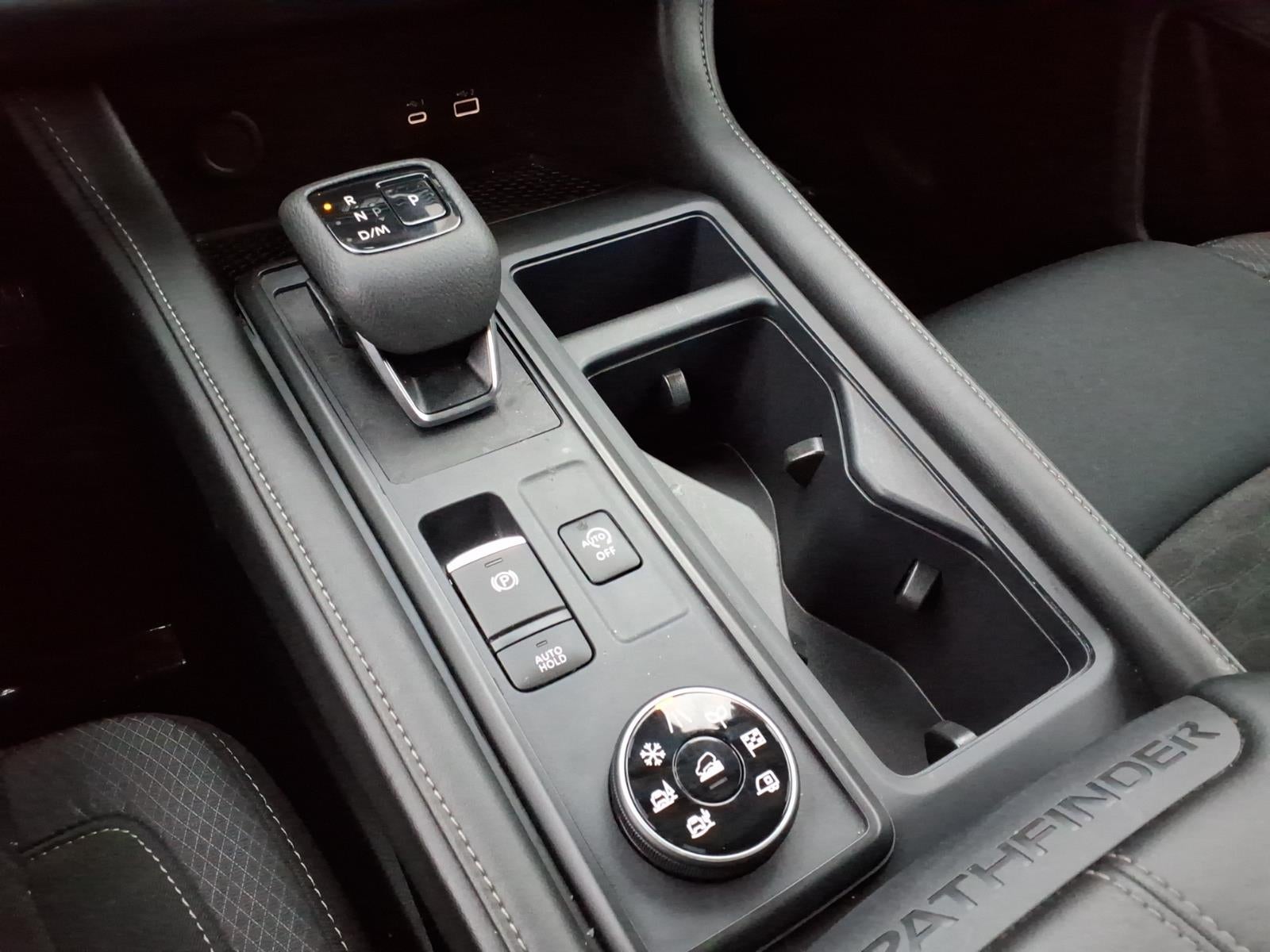 2024 Nissan Pathfinder S
