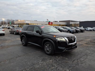 2024 Nissan Pathfinder S