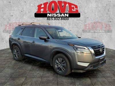 2023 Nissan Pathfinder SV