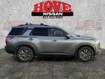 2023 Nissan Pathfinder SV