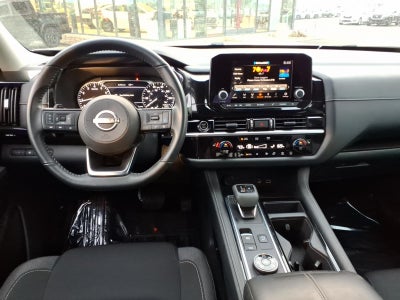 2023 Nissan Pathfinder SV
