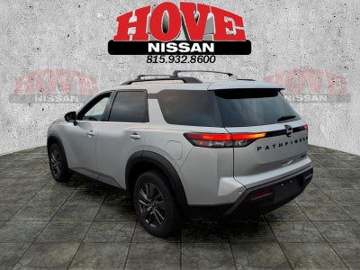 2023 Nissan Pathfinder SV