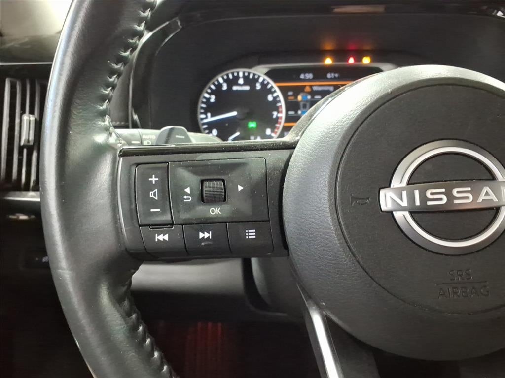 2023 Nissan Pathfinder SV