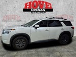 2023 Nissan Pathfinder SV