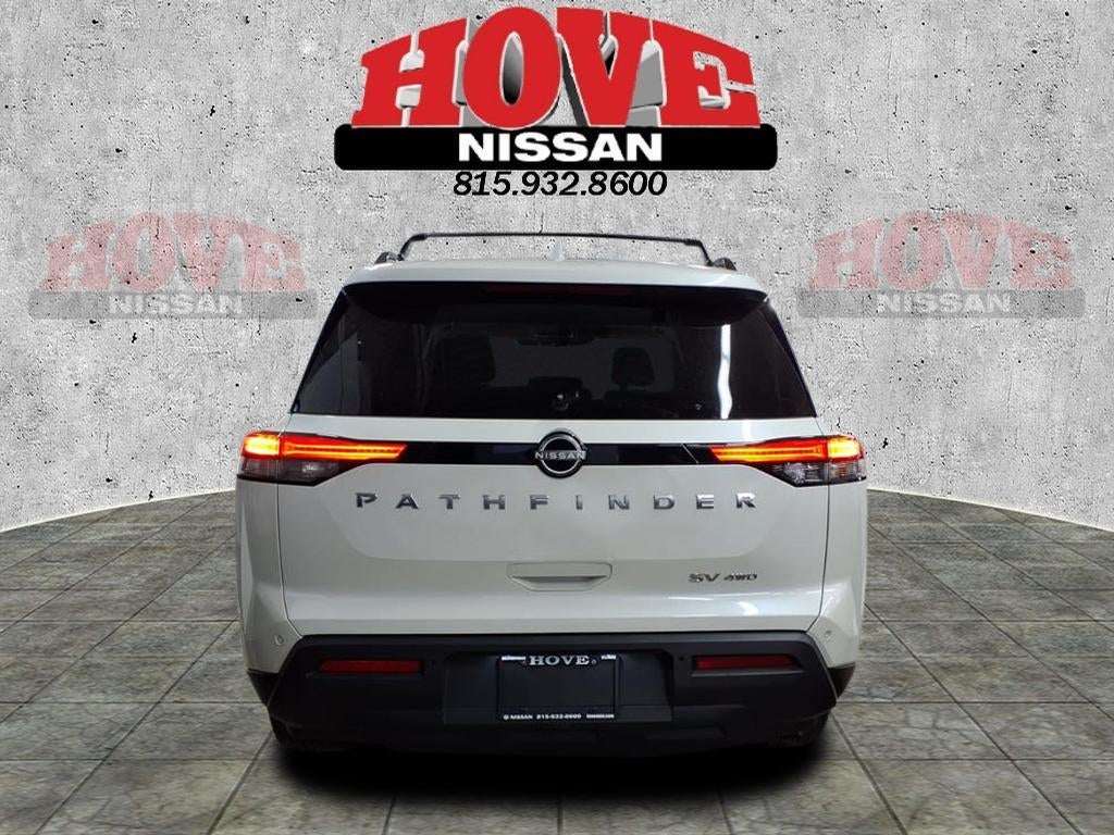 2023 Nissan Pathfinder SV