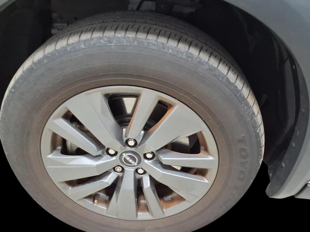 2023 Nissan Pathfinder SV