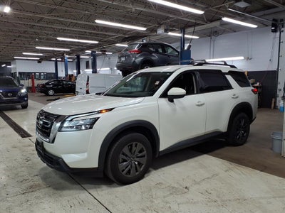 2023 Nissan Pathfinder SV