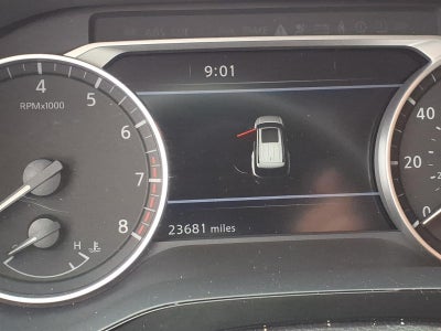 2023 Nissan Pathfinder SL