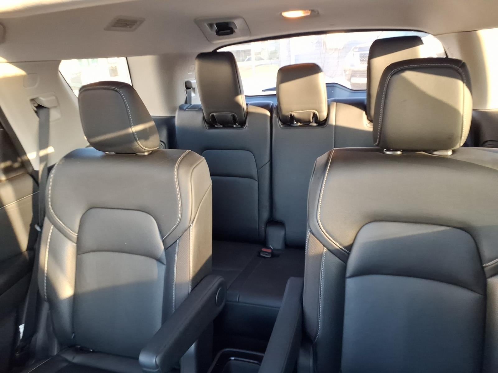 2022 Nissan Pathfinder SL