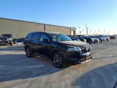 2022 Nissan Pathfinder SL