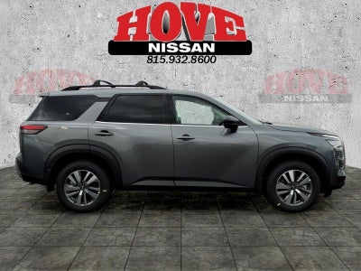 2026 Nissan Pathfinder SL