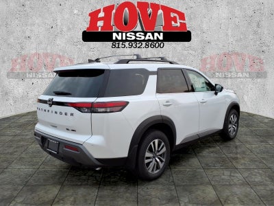 2026 Nissan Pathfinder SL