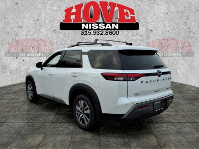 2026 Nissan Pathfinder SL